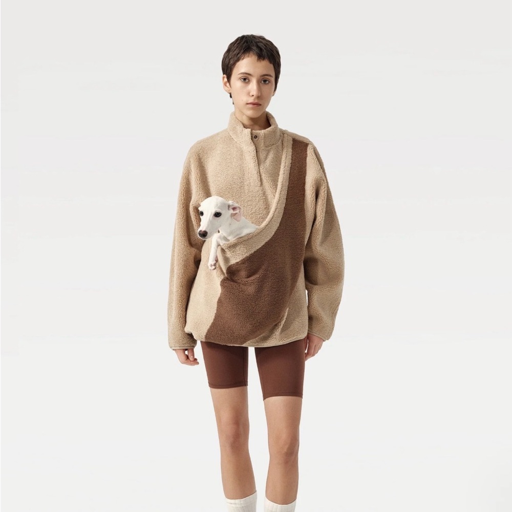 Riikyu kangaroo pouch sweater